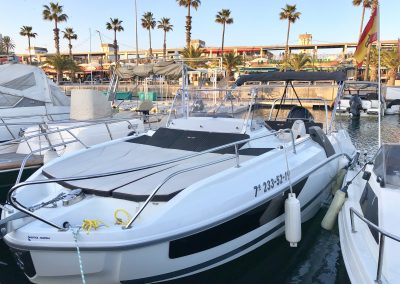 Barco en Port Olimpic